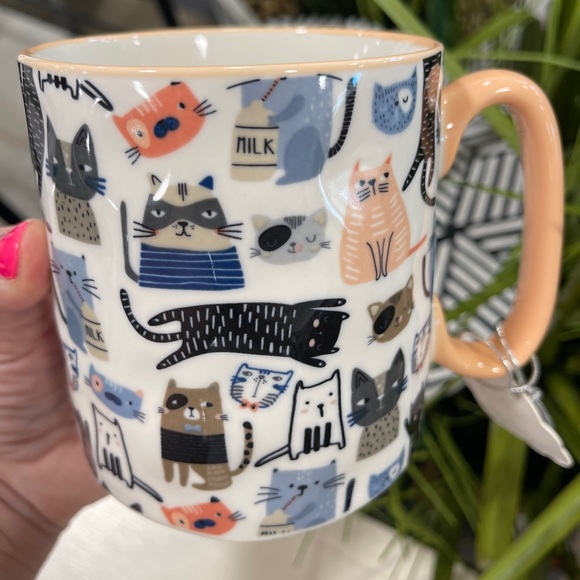 Bella Pink Peach Colorful Cats  🐈‍⬛ 🐈 Ceramic Coffee Mug NWT - Picture 3 of 5